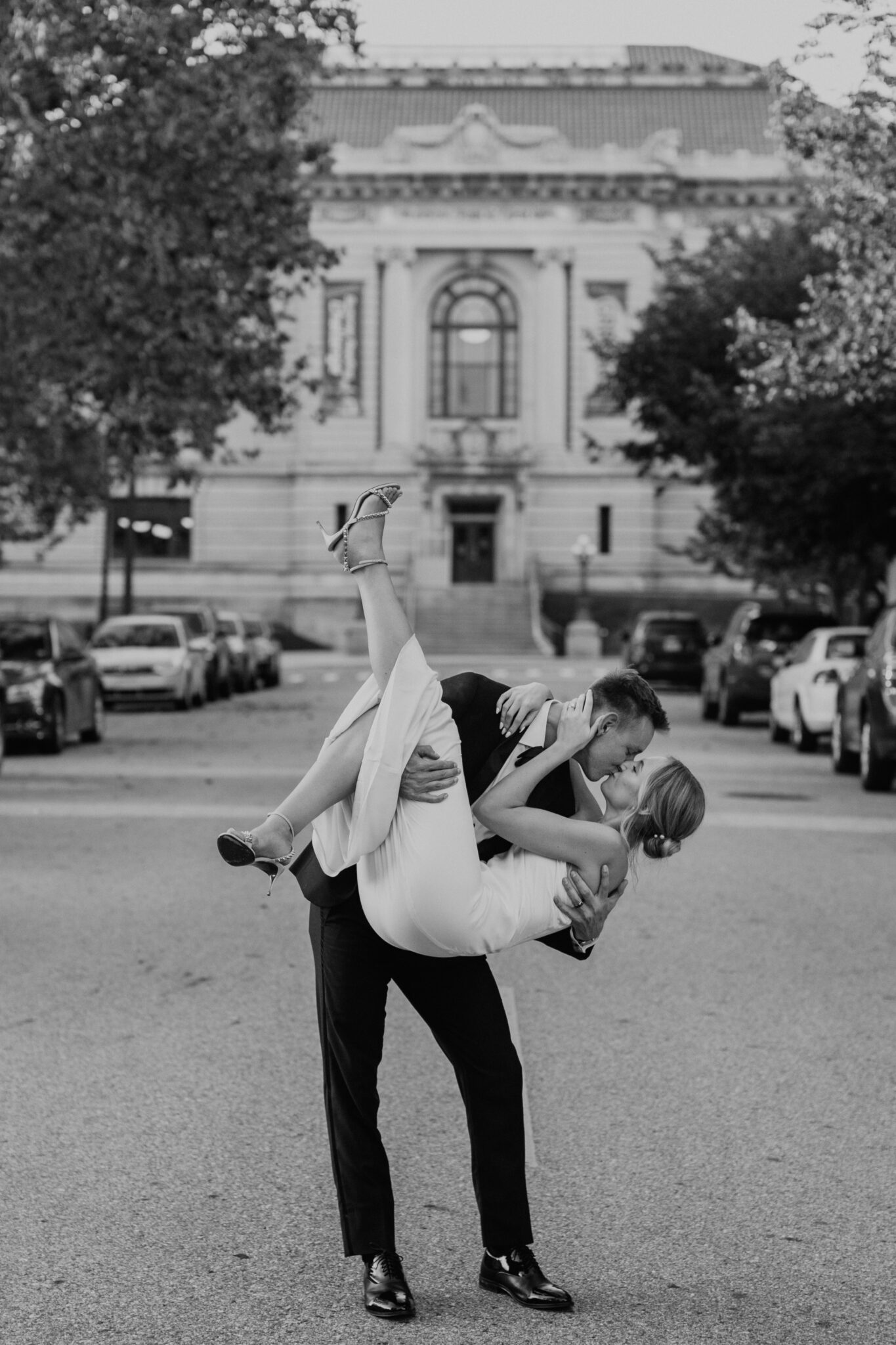 the-high-five-wedding-grand-rapids-mi-michelle-sobel-photo